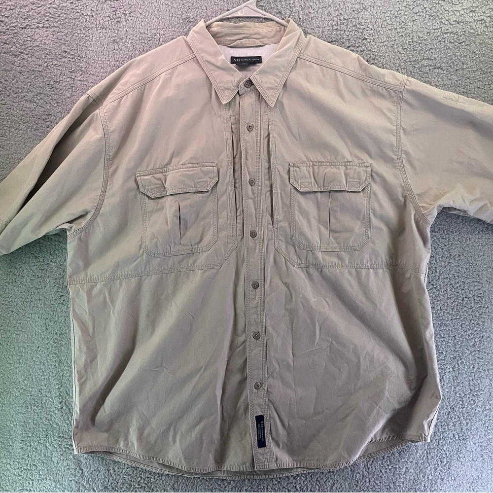5.11 Tactical Men’s XXL Series Style 71152 Khaki Short Sleeve Button Up
